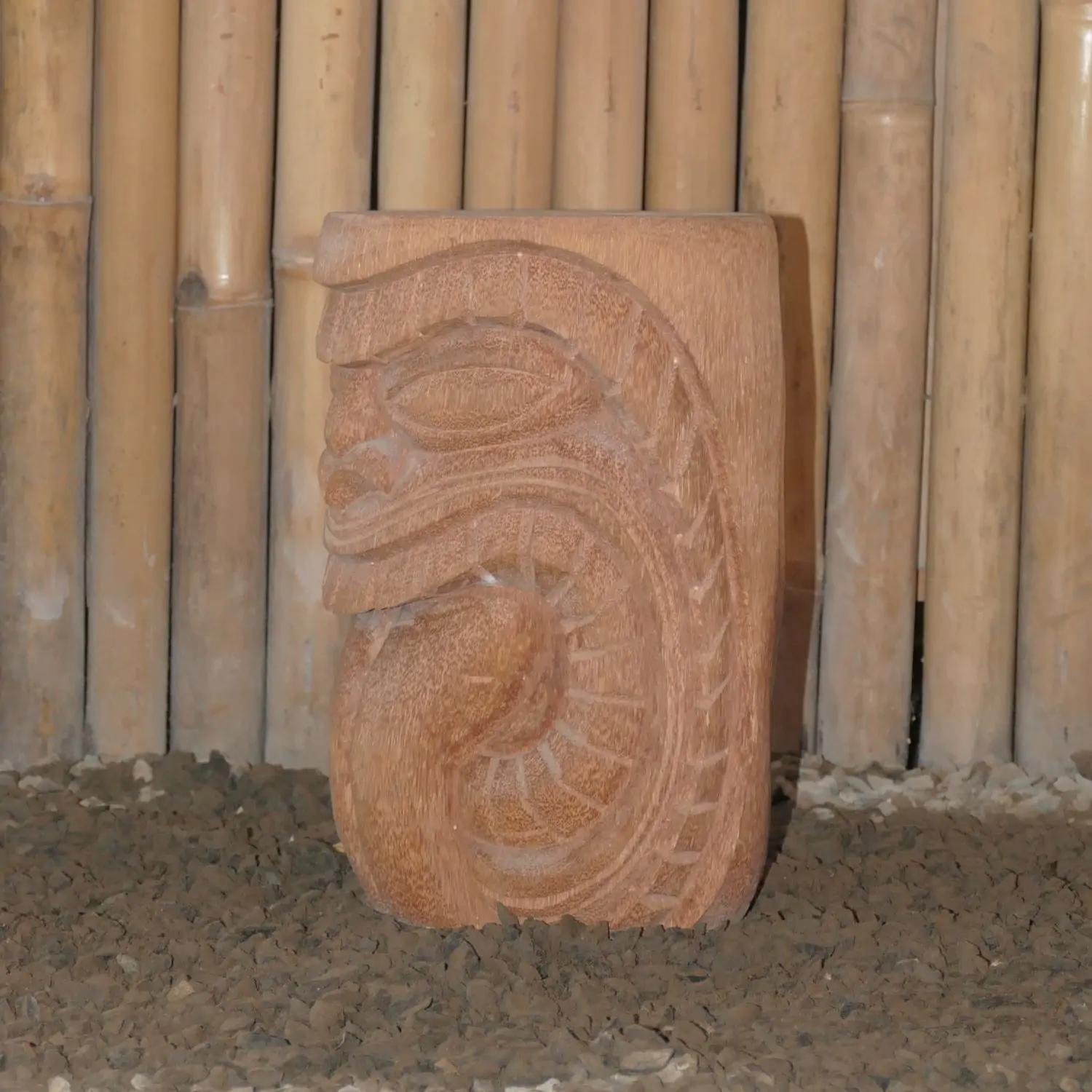  Product image 5 of the product “Tiki Statue as Stool - Polynesia style. From coconut palm 30cm Height. Approx. 22cm dia. Model 21 - Tongue out 2 ”